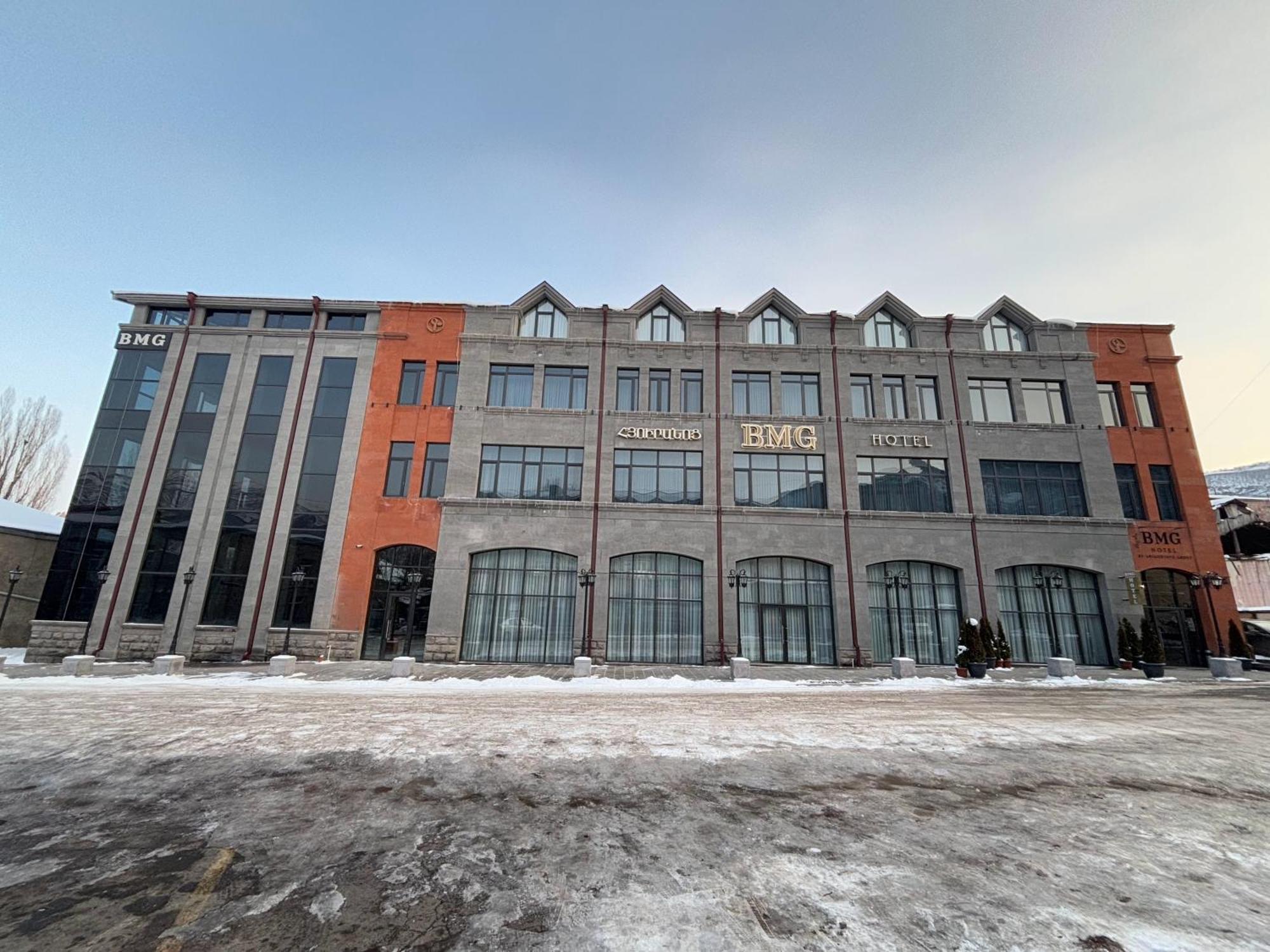 Bmg Hotel By Grigoryans Group Goris Exterior foto